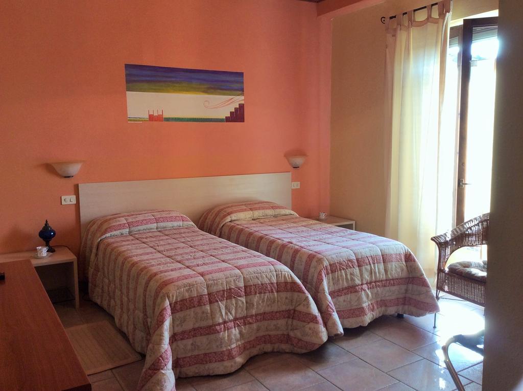Agriturismo La Mussia Castelnuovo  Zimmer foto